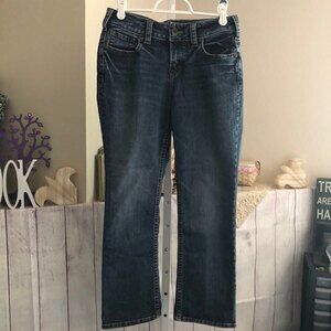Silver sz 27 Suki Capri Dark Wash Denim Crop Jeans